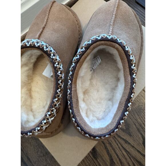 UGG Tasman Slippers Chestnut Little Kids Size 10c NIB NEW - Picture 6 of 13